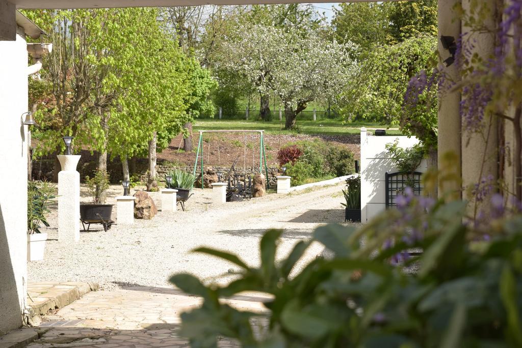 Auberge Le Rabelais Malay-le-Petit Bagian luar foto