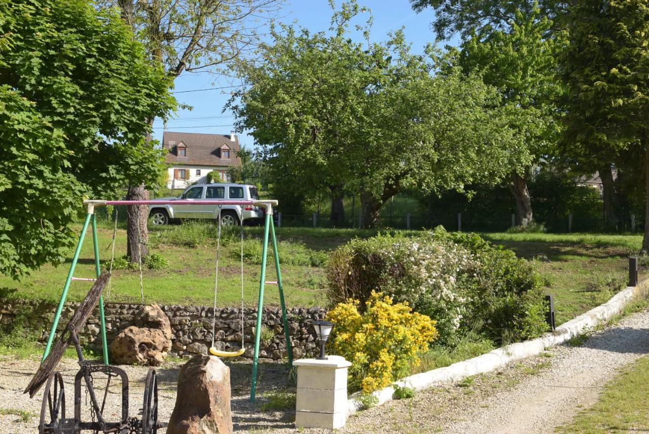 Auberge Le Rabelais Malay-le-Petit Bagian luar foto